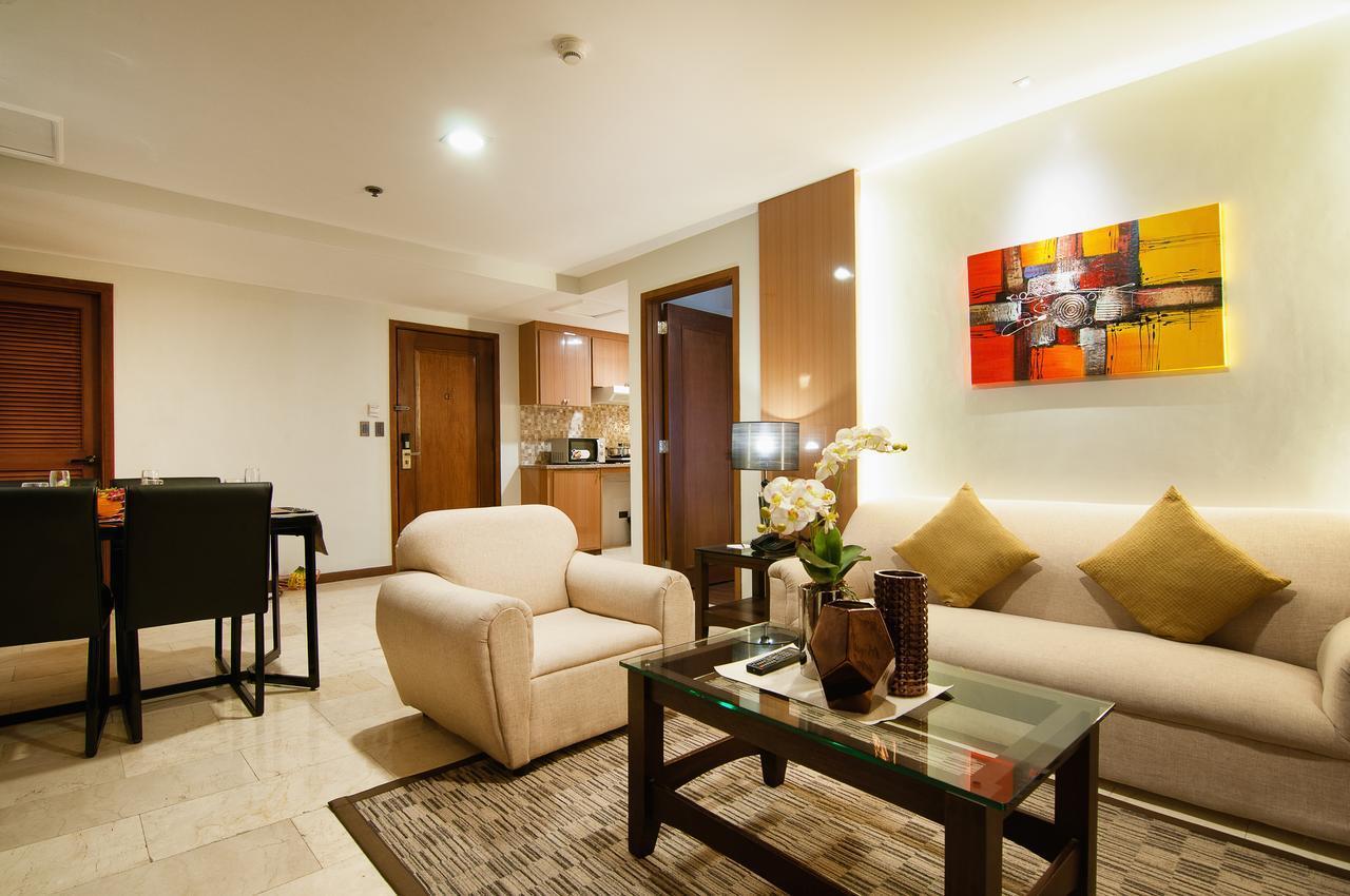 Fernandina 88 Suites Hotel Quezon City Exterior foto