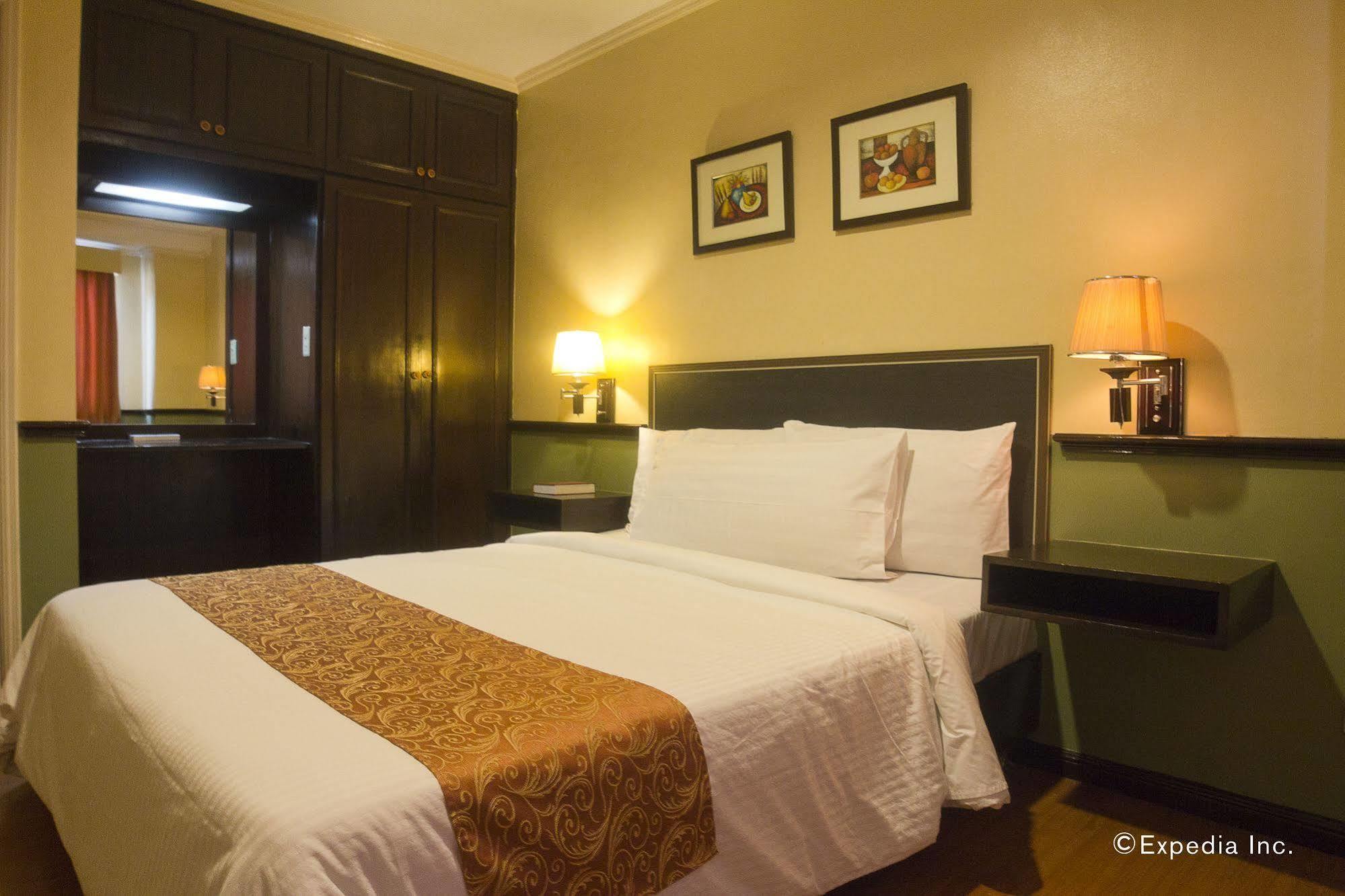 Fernandina 88 Suites Hotel Quezon City Exterior foto